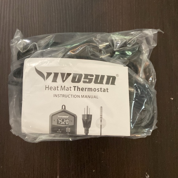 Vivosun Heat Mat Thermostat- New in Box, Never Used - Picture 3 of 4